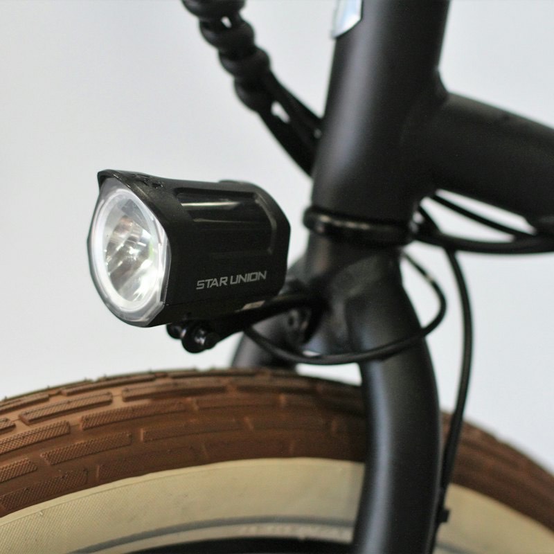 ضوء أمامي LED